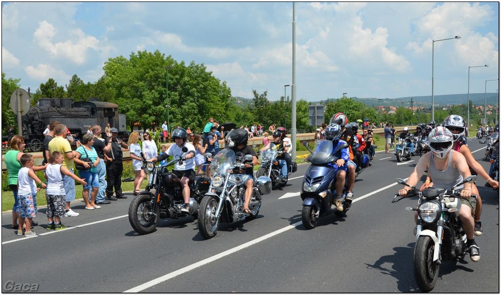 harleydavidsonopenroadfelvonulasmotorgaca201300396