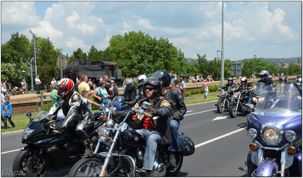 harleydavidsonopenroadfelvonulasmotorgaca201300428