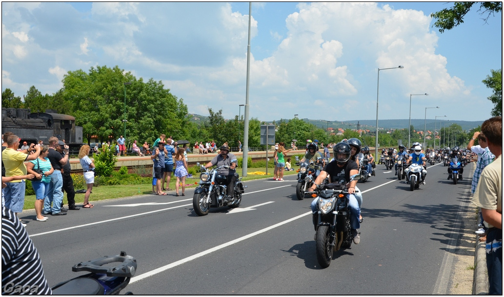 harleydavidsonopenroadfelvonulasmotorgaca201300460