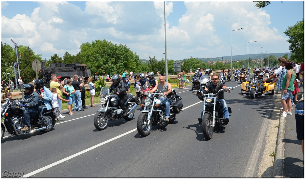 harleydavidsonopenroadfelvonulasmotorgaca201300500