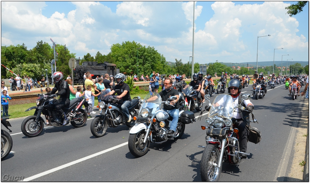 harleydavidsonopenroadfelvonulasmotorgaca201300513