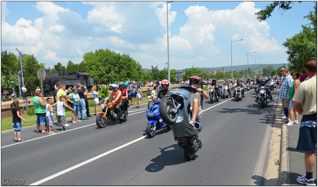 harleydavidsonopenroadfelvonulasmotorgaca201300516