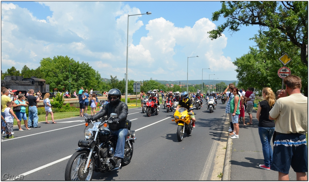 harleydavidsonopenroadfelvonulasmotorgaca201300559