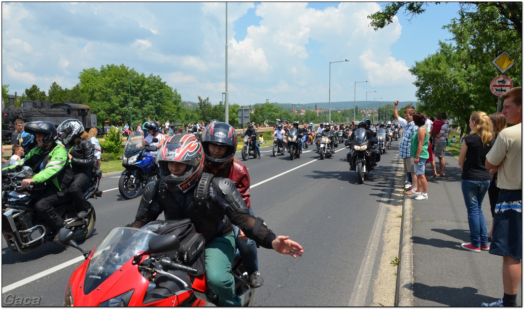 harleydavidsonopenroadfelvonulasmotorgaca201300570