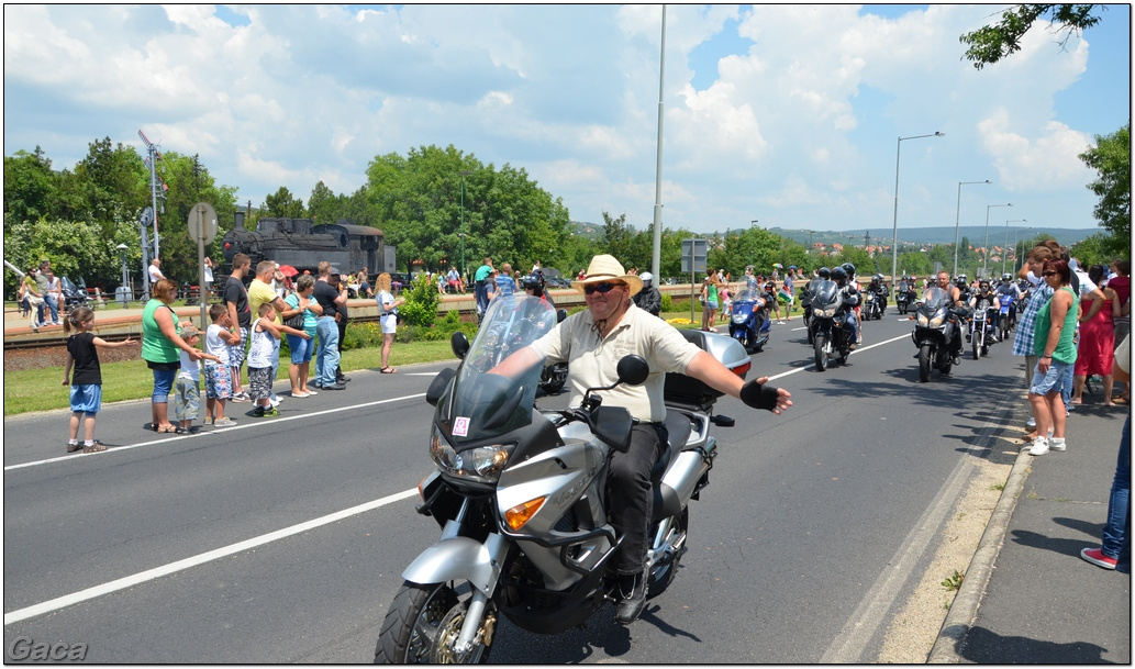 harleydavidsonopenroadfelvonulasmotorgaca201300573