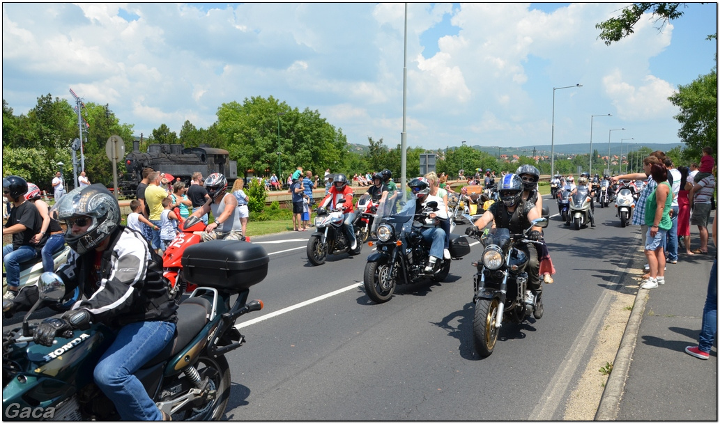 harleydavidsonopenroadfelvonulasmotorgaca201300576