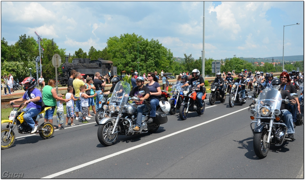 harleydavidsonopenroadfelvonulasmotorgaca201300602