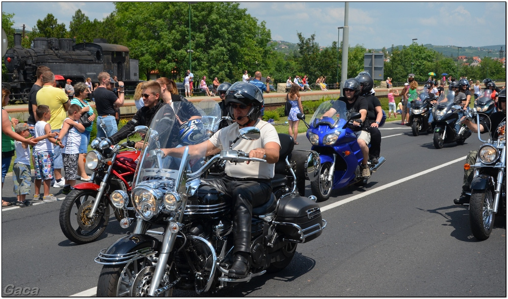 harleydavidsonopenroadfelvonulasmotorgaca201300663