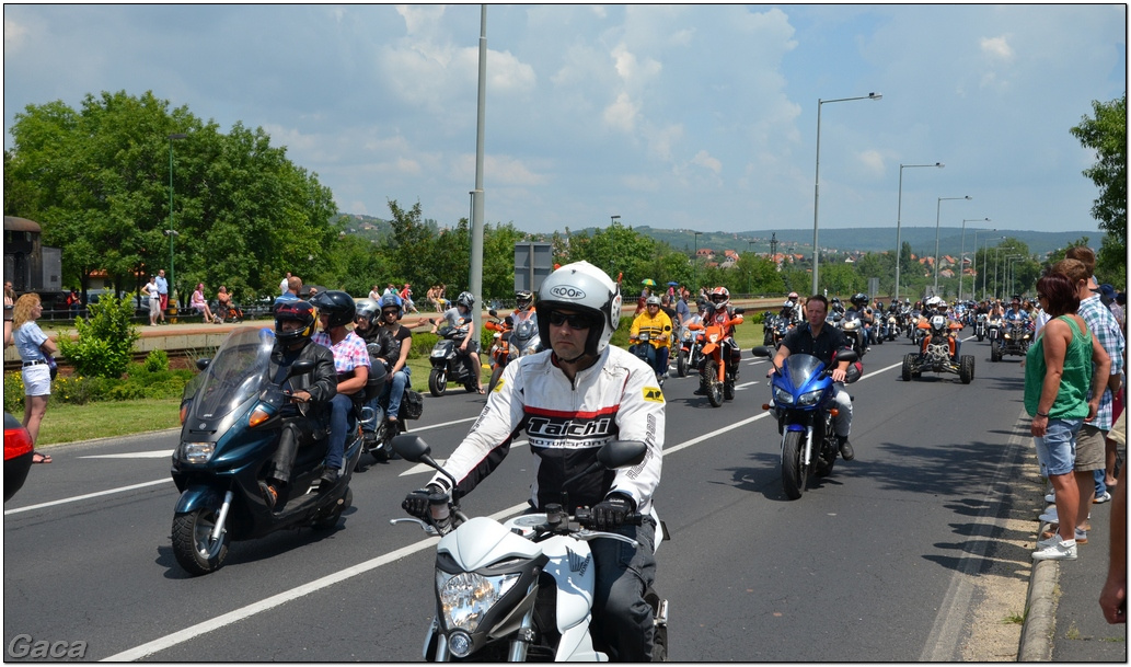 harleydavidsonopenroadfelvonulasmotorgaca201300676