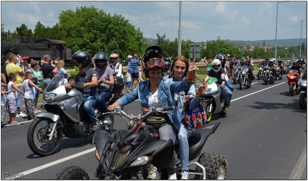 harleydavidsonopenroadfelvonulasmotorgaca201300678