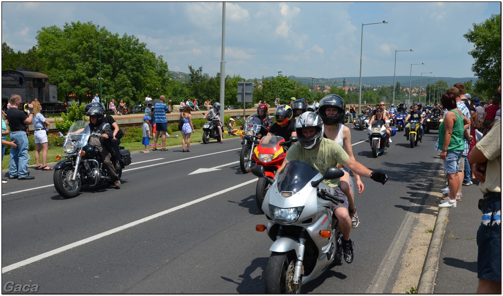 harleydavidsonopenroadfelvonulasmotorgaca201300680