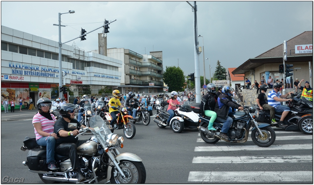 harleydavidsonopenroadfelvonulasmotorgaca201300730