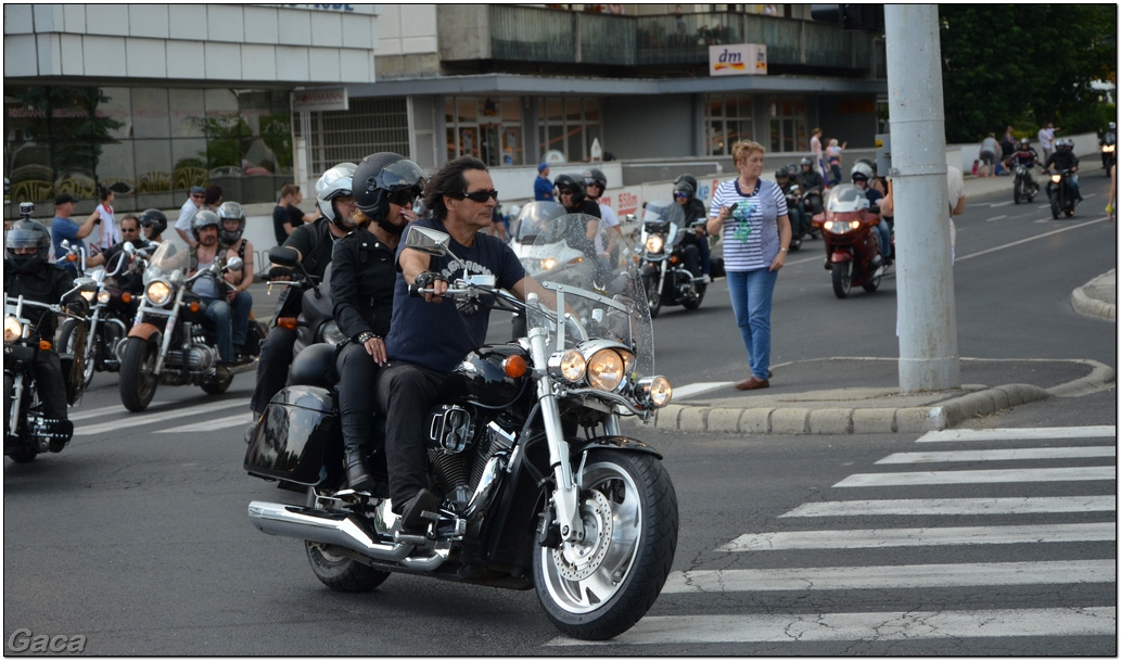 harleydavidsonopenroadfelvonulasmotorgaca201300762