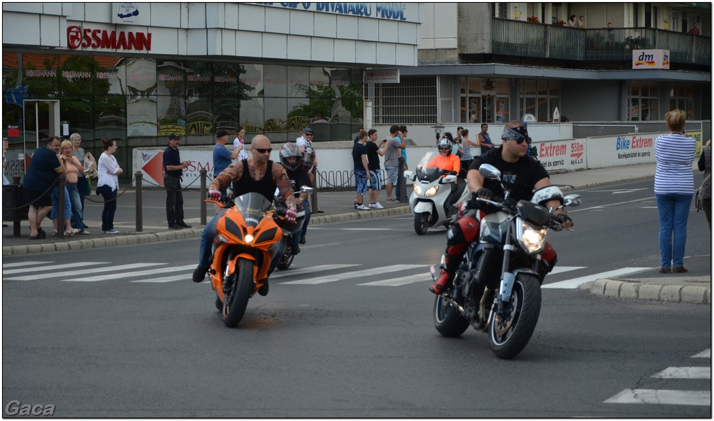 harleydavidsonopenroadfelvonulasmotorgaca201300771