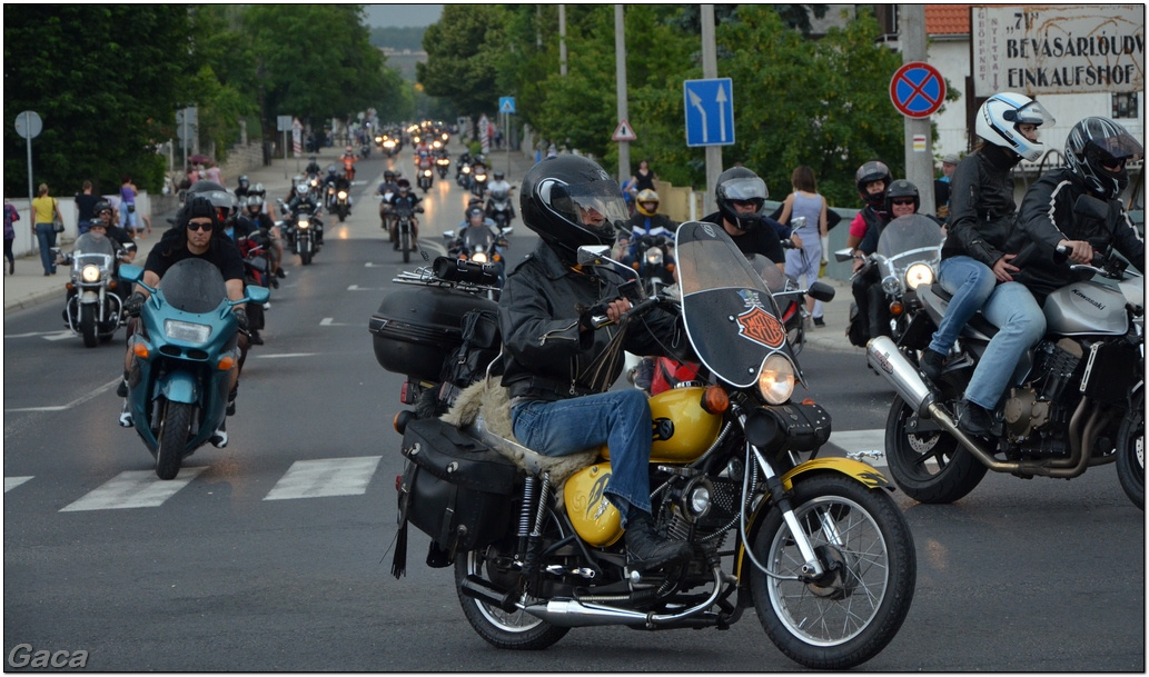 harleydavidsonopenroadfelvonulasmotorgaca201300911