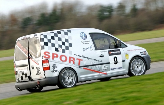 2009-volkswagen-caddy-racer-4-588x377