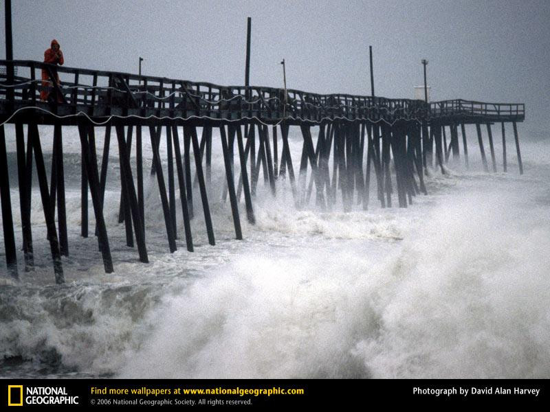 hurricane-pier-435011-sw (Medium)