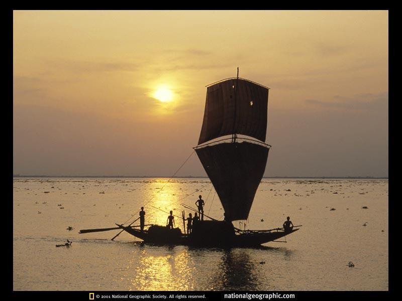 meghna-river-fishing-boat-481527-sw (Medium)