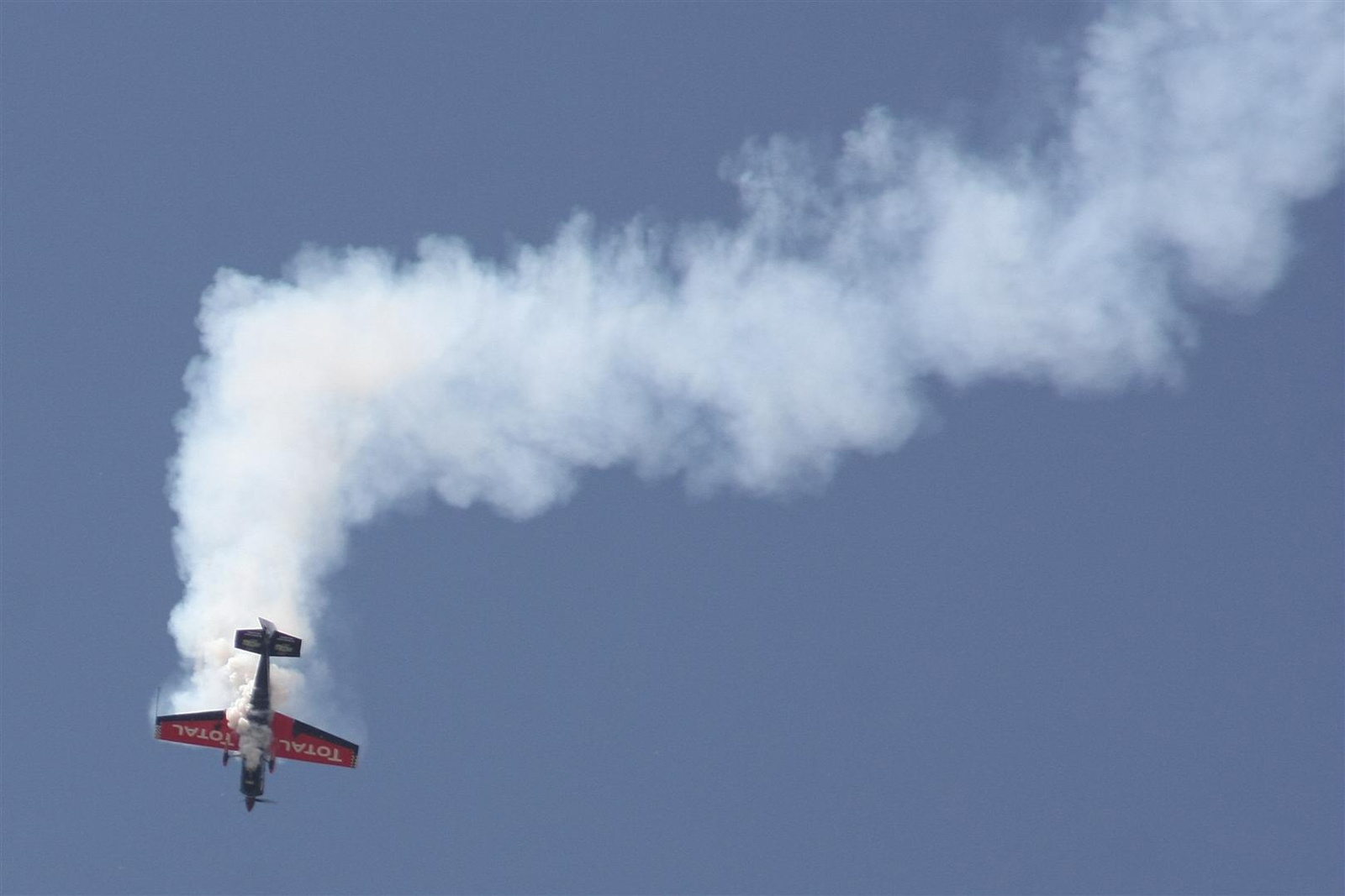 Kecskemét repülőnap 2013 - Nádas Tamás Edge-540T Magyarország