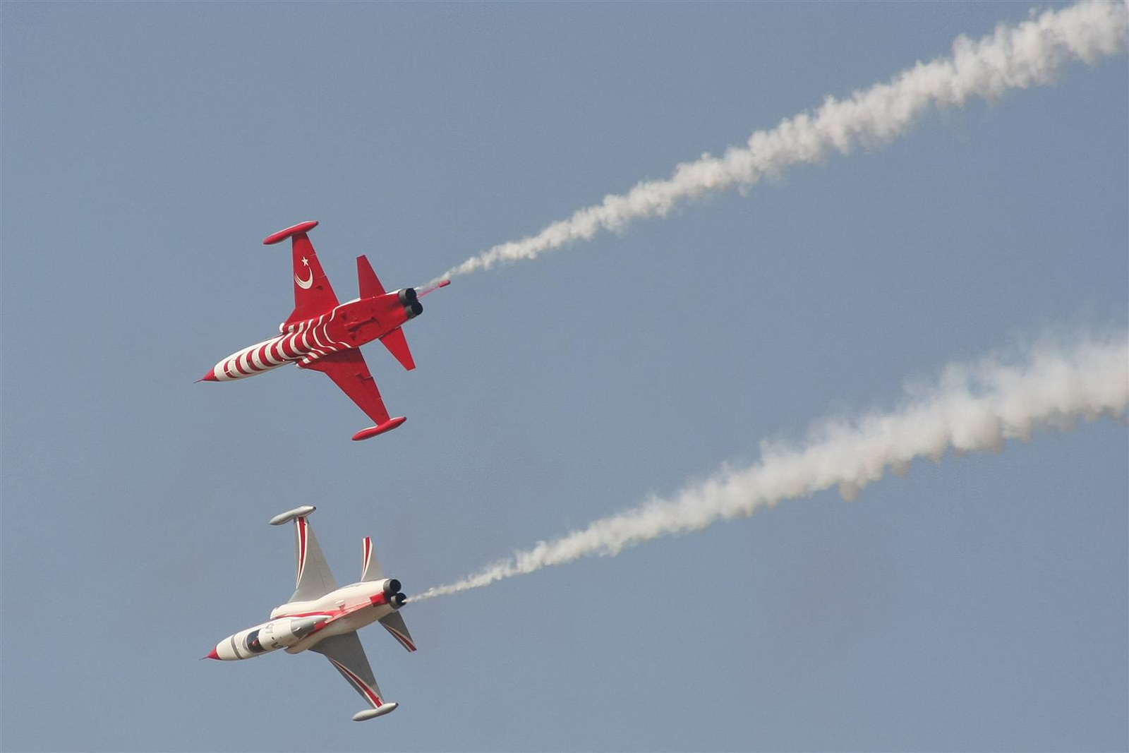 Kecskemét repülőnap 2013 - Török Csillagok NF-5A/B Törökország