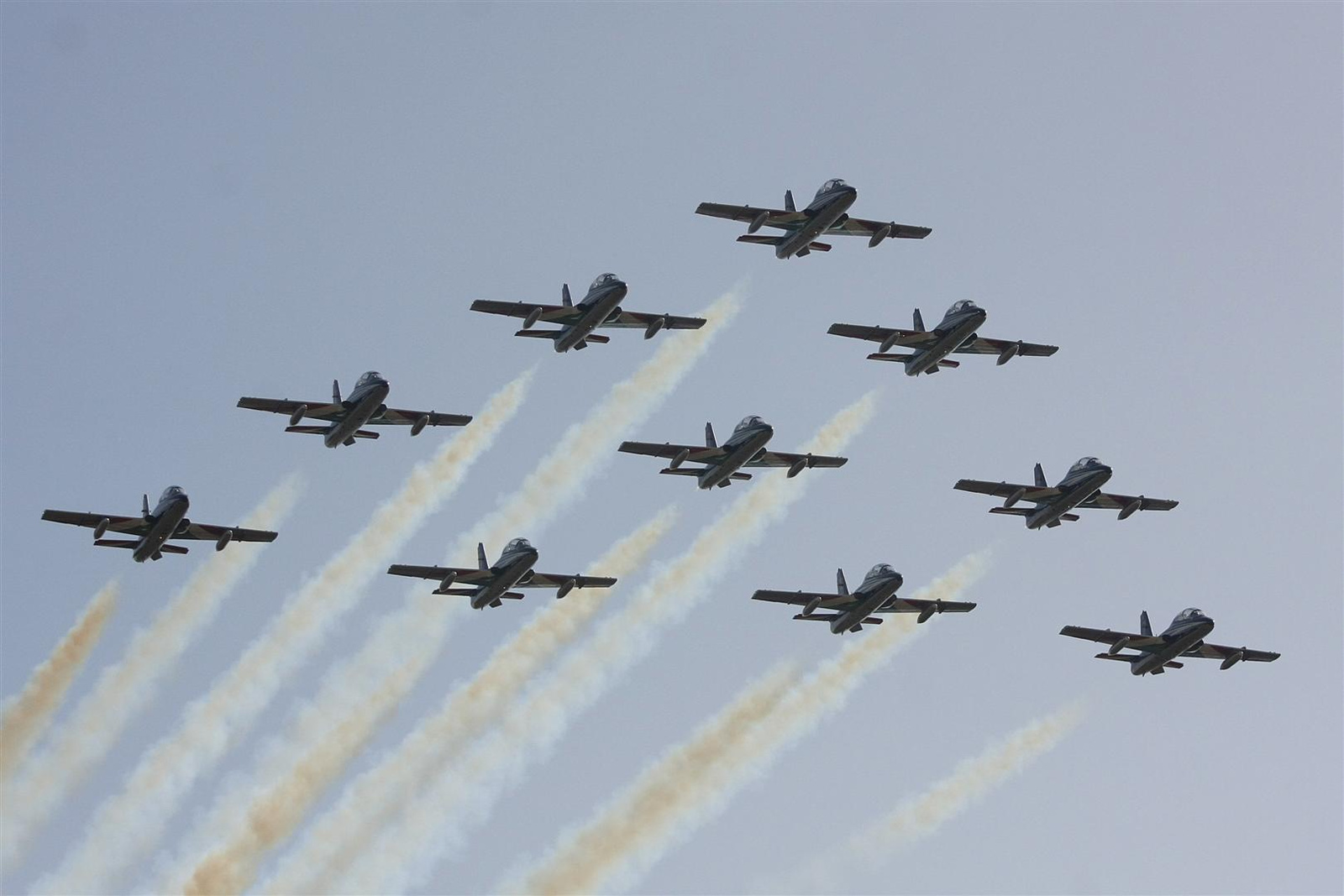 Kecskemét repülőnap 2013 - Frecce Tricolori MB-339 Olaszország