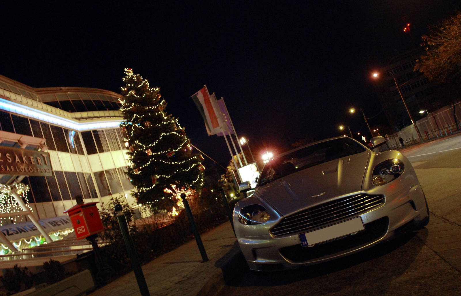 Aston Martin DBS