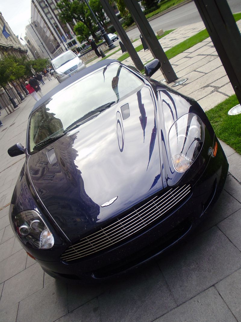 Aston Martin DB9 Volante