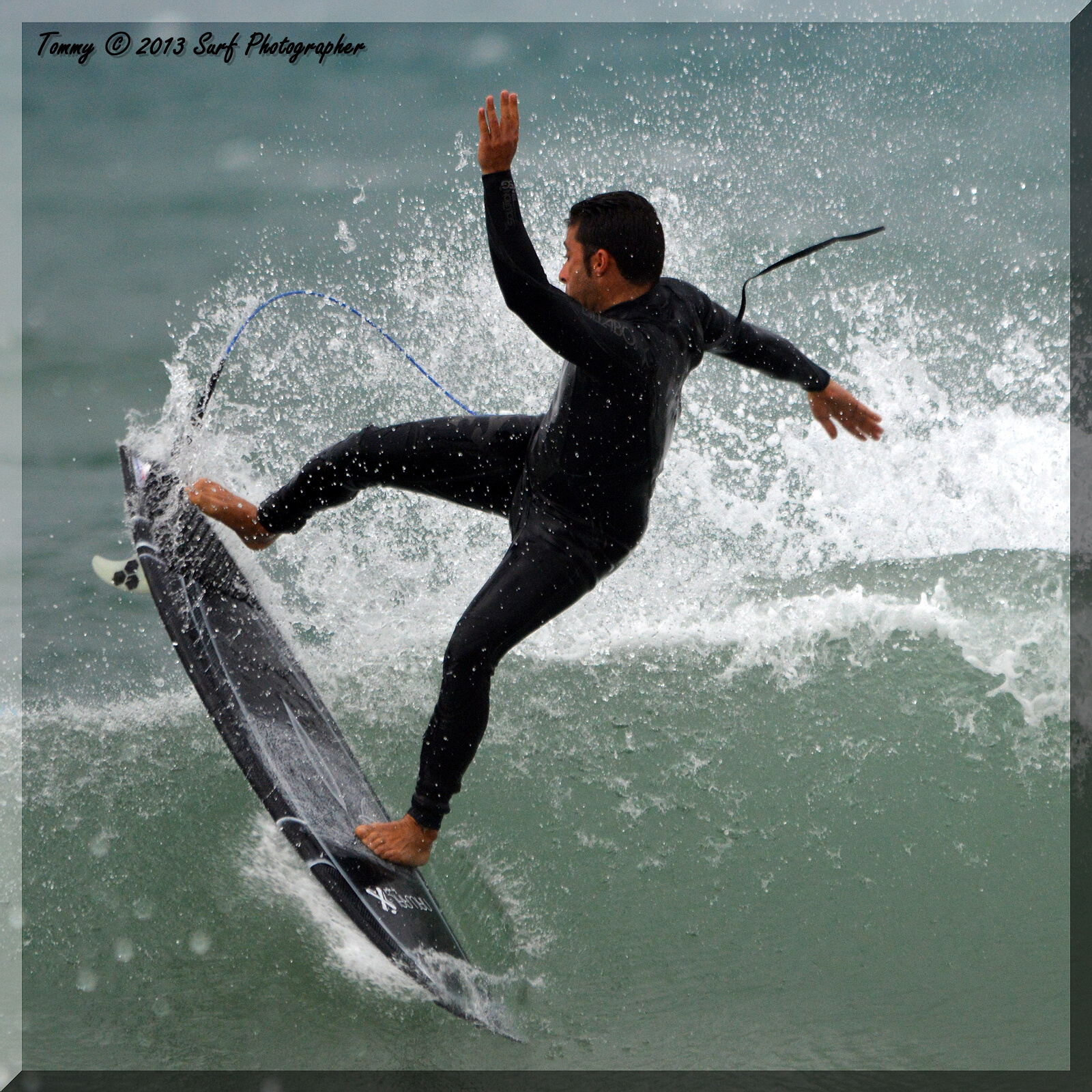 Surfing Tel Aviv (4)