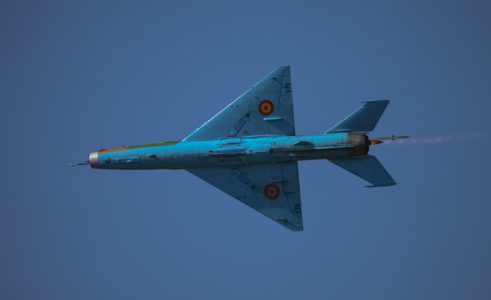 MiG-21UM7