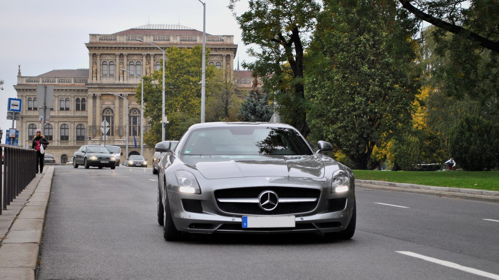 Mercedes-Benz SLS AMG