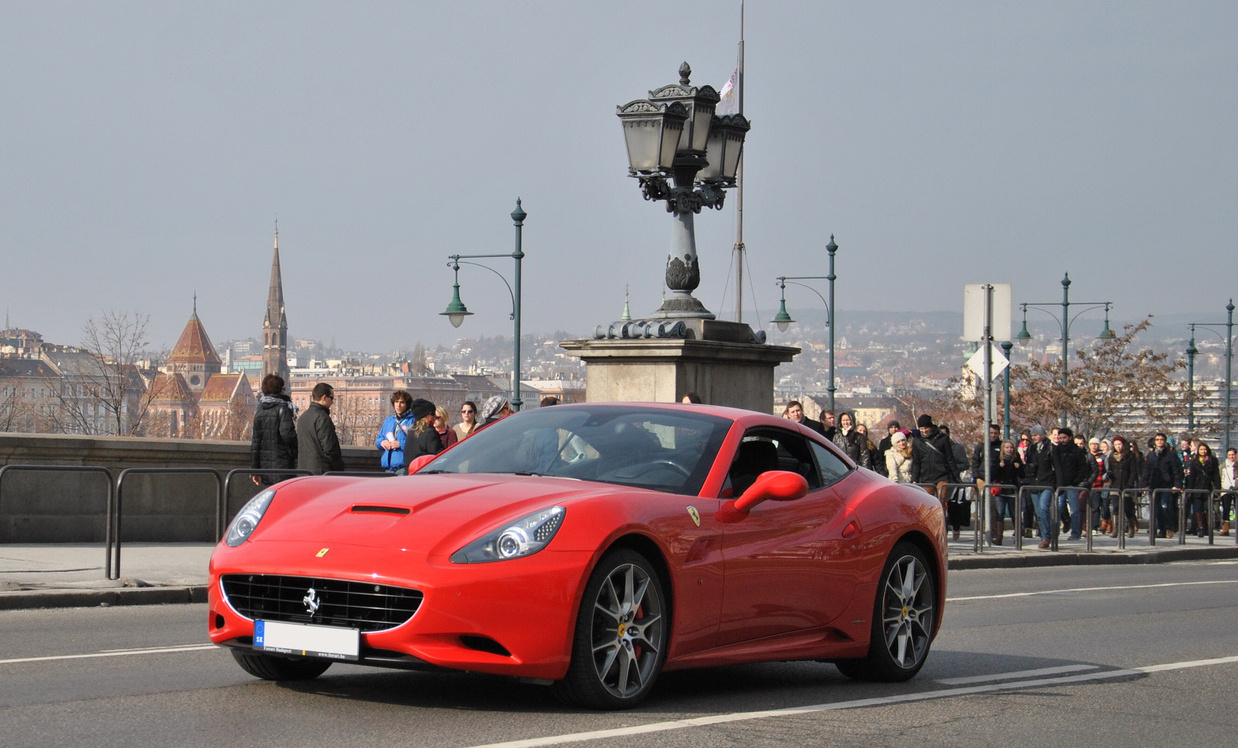 Ferrari California