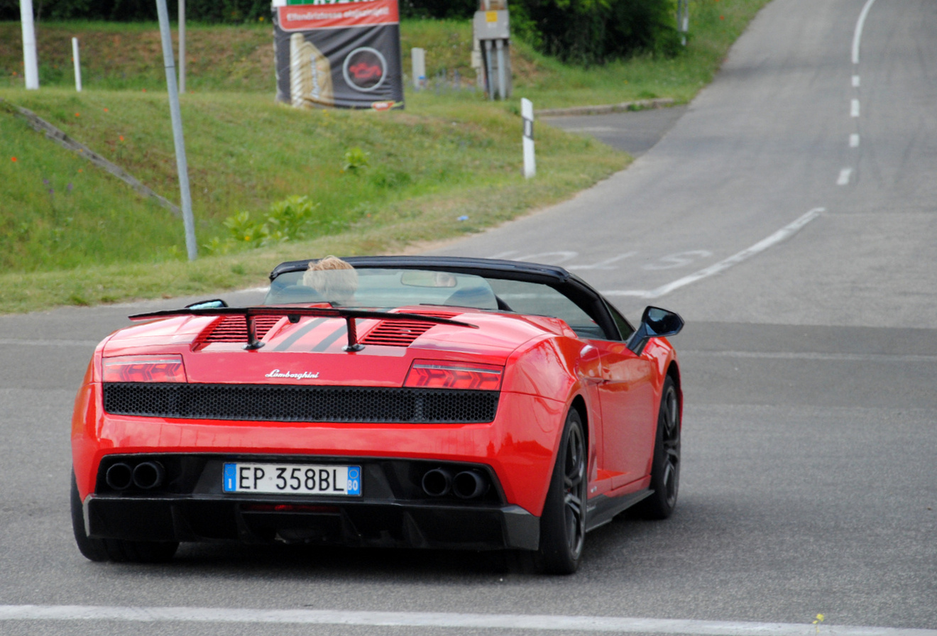 Lamborghini Gallardo LP570-4 Spyder Performante