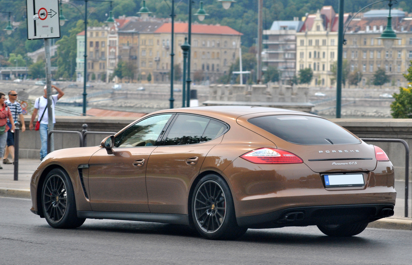 Porsche Panamera GTS