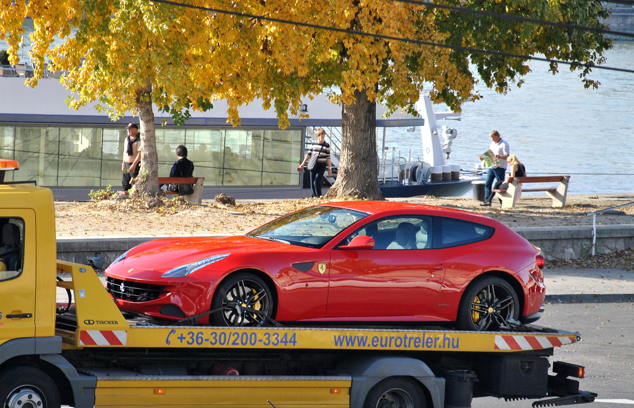 Ferrari FF