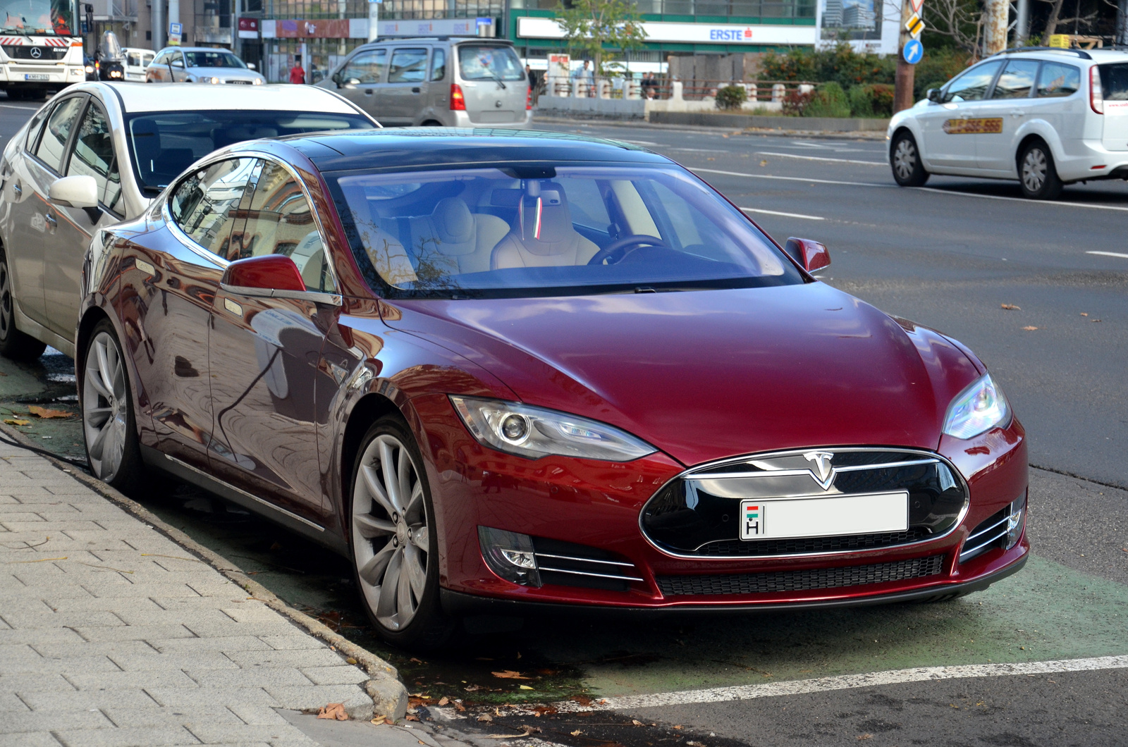 Tesla Model S Signature Edition