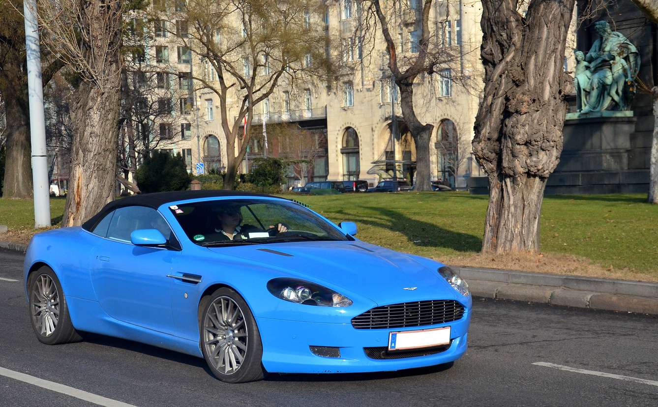 Aston Martin DB9 Volante