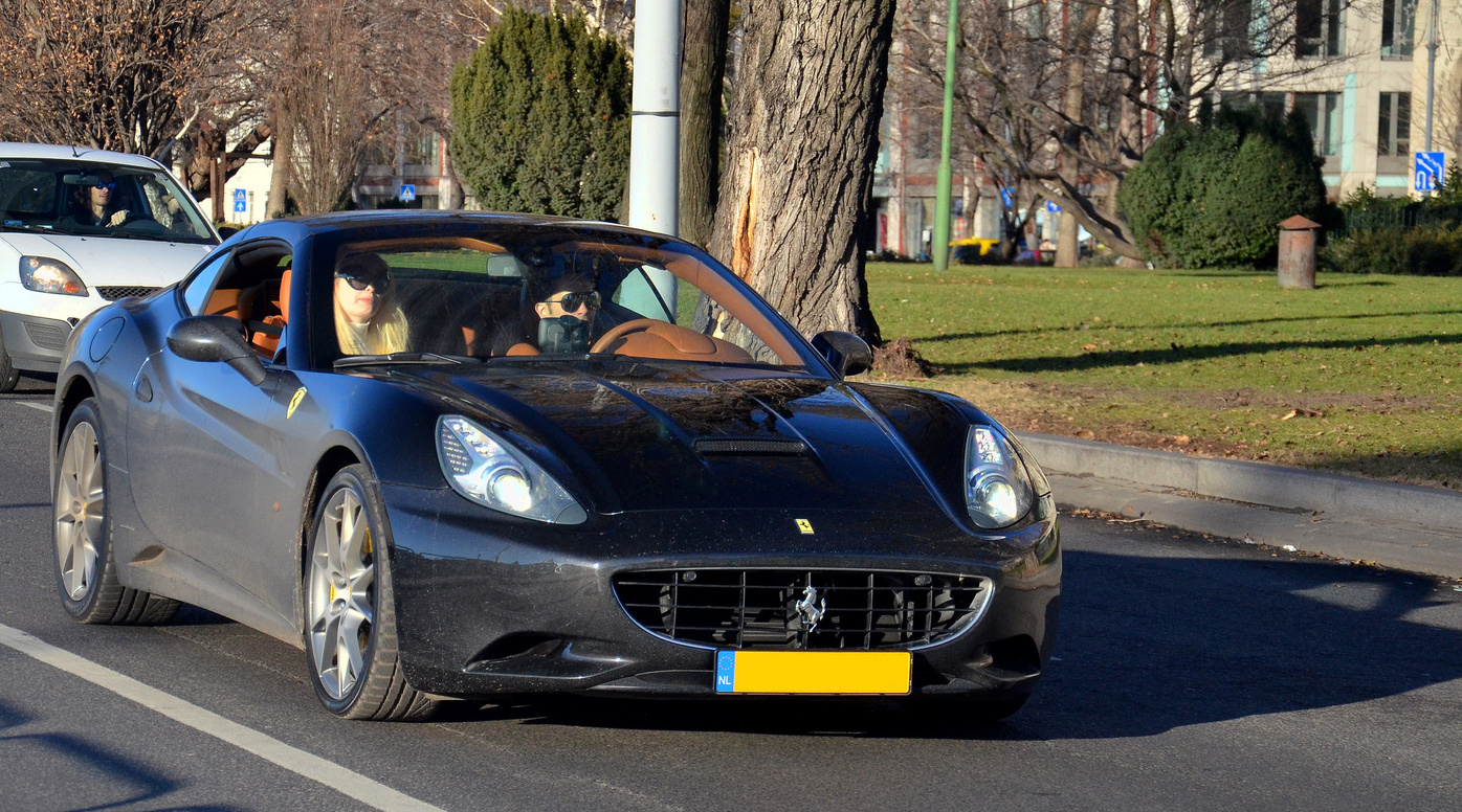 Ferrari California