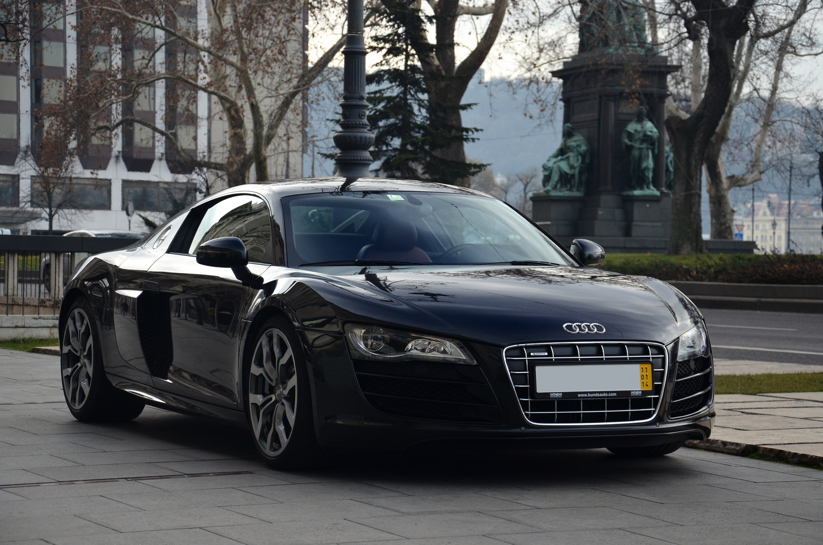 Audi R8 V10