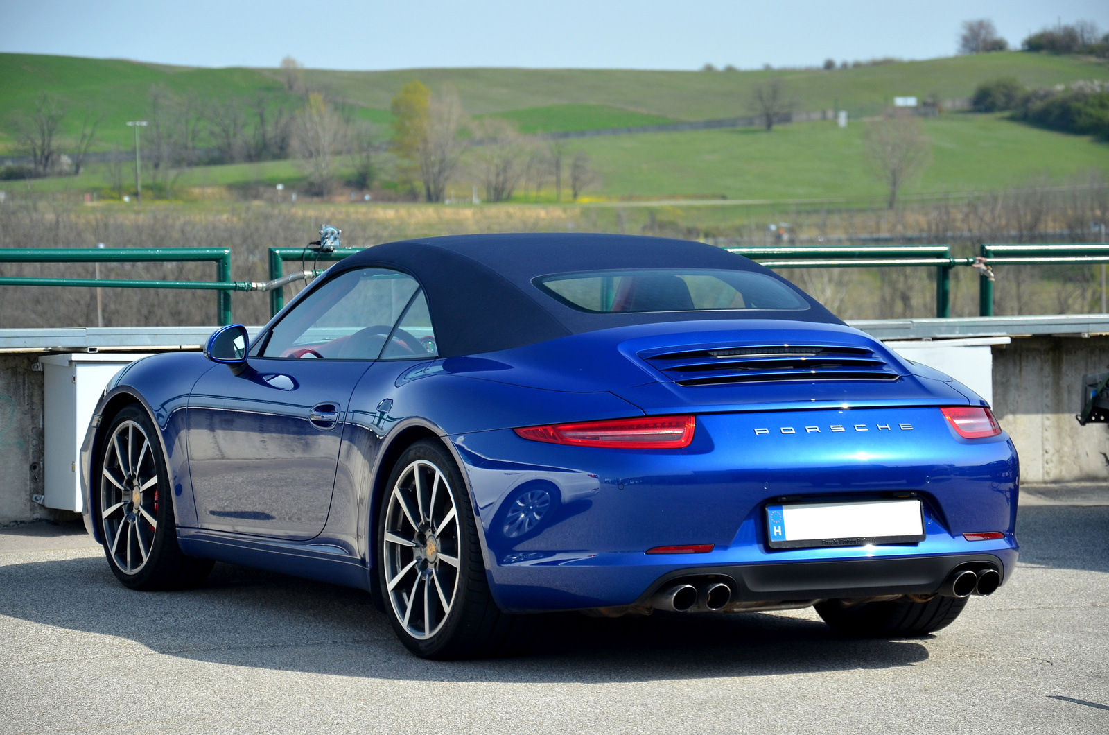 Porsche 911 Carrera S (991)