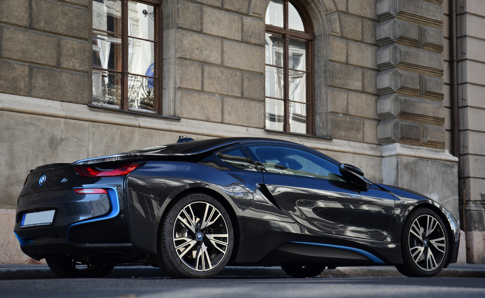 BMW i8