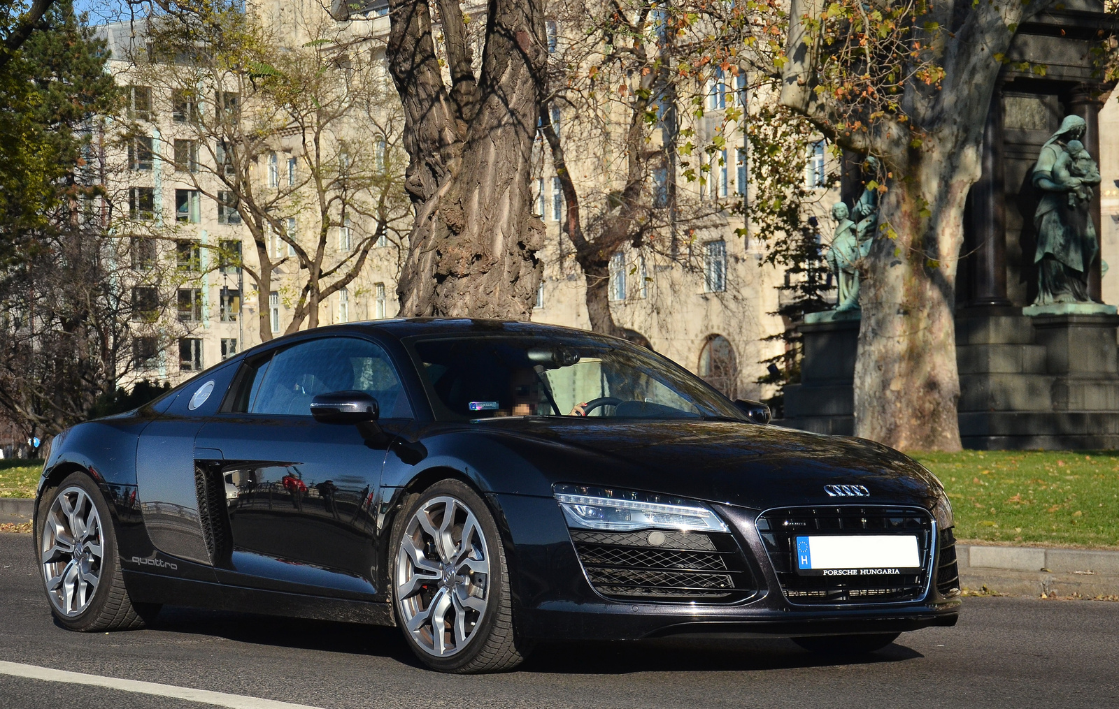 Audi R8 2013