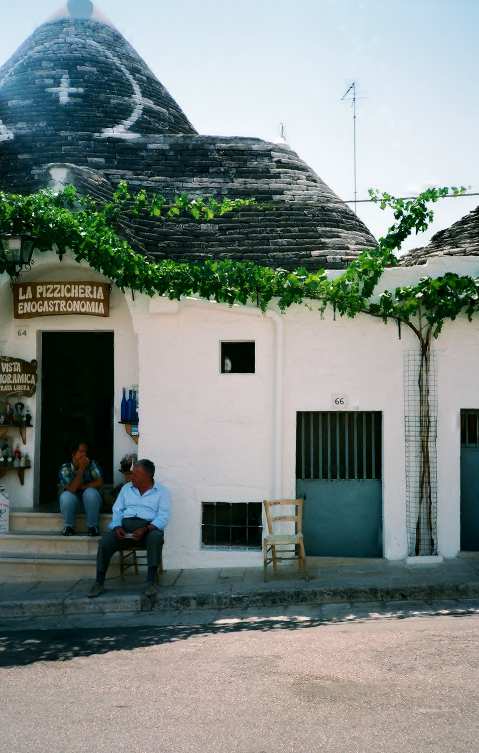 alberobello trulli, puglia