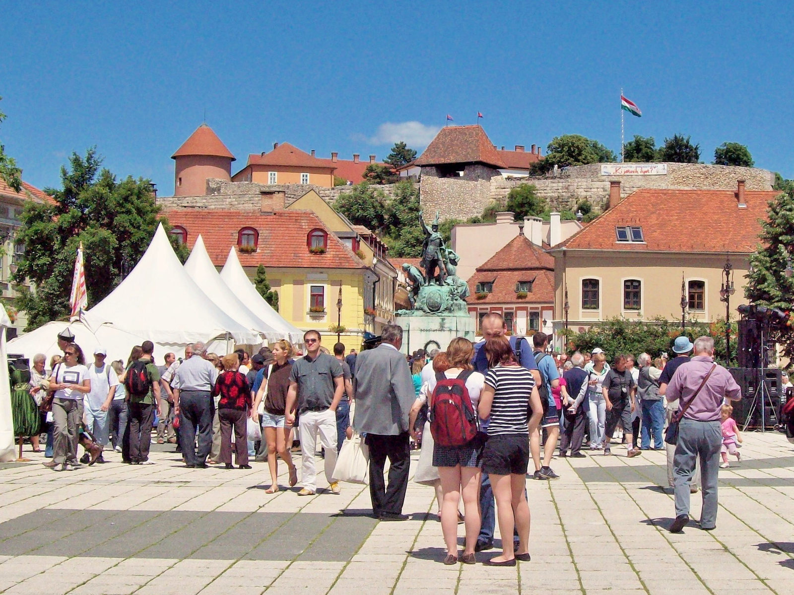 vár 1 eger