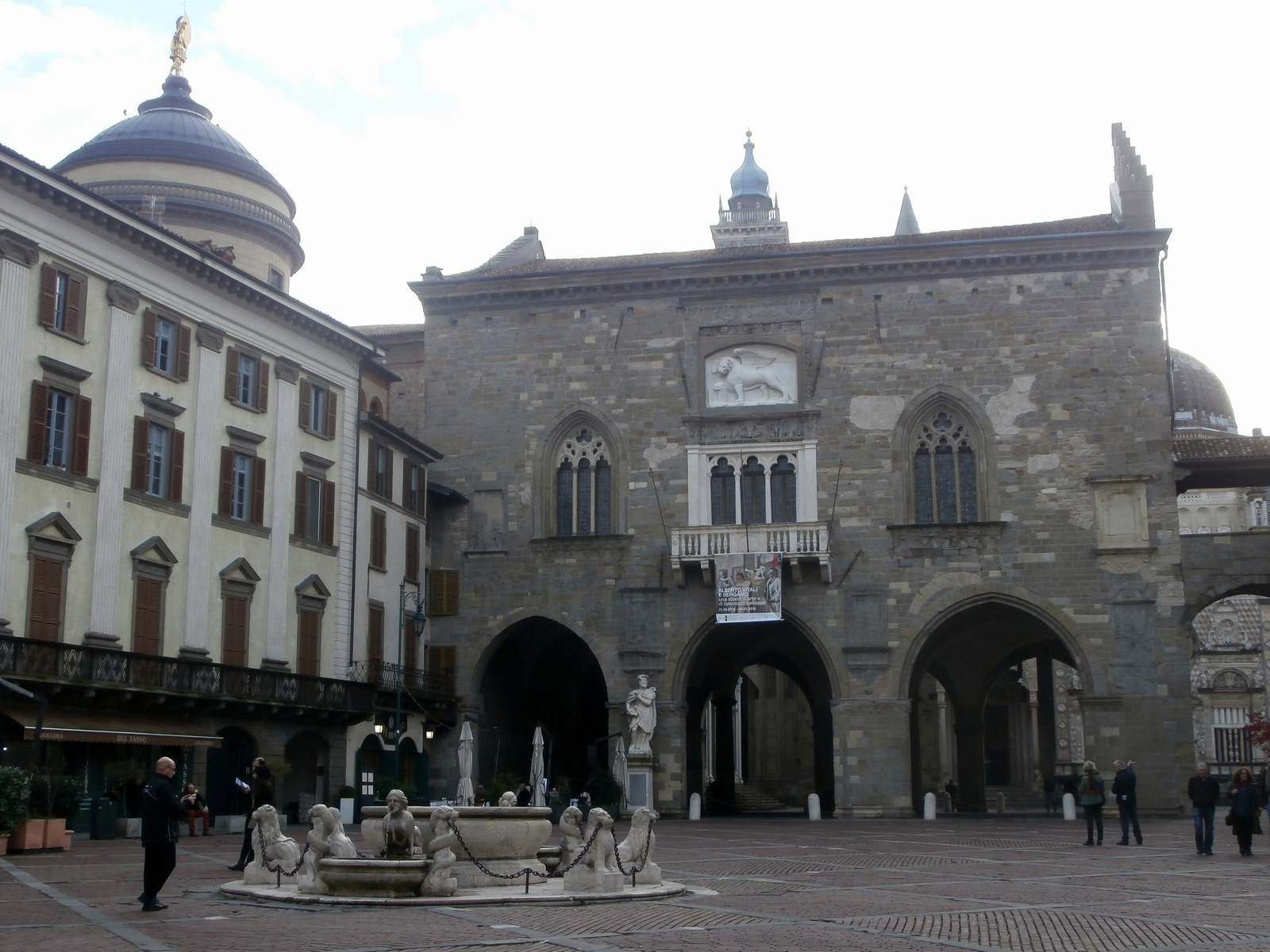 piazza vecchia