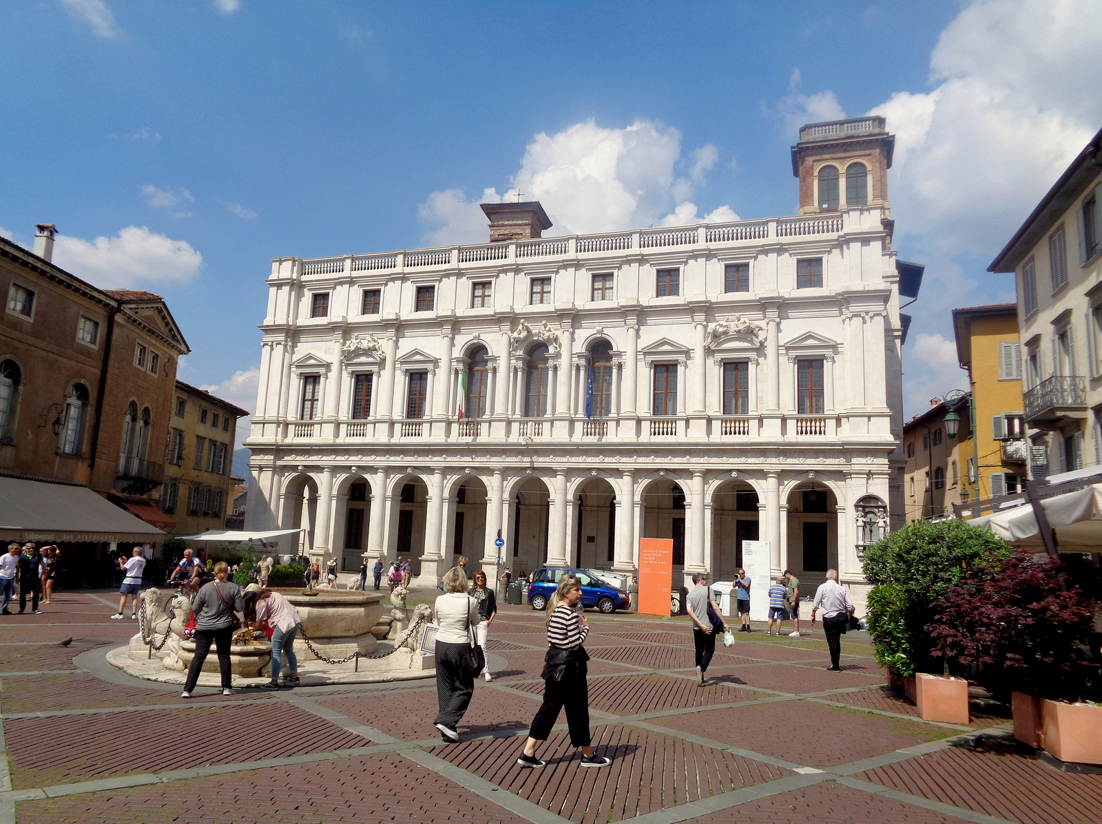 piazza Vecchia