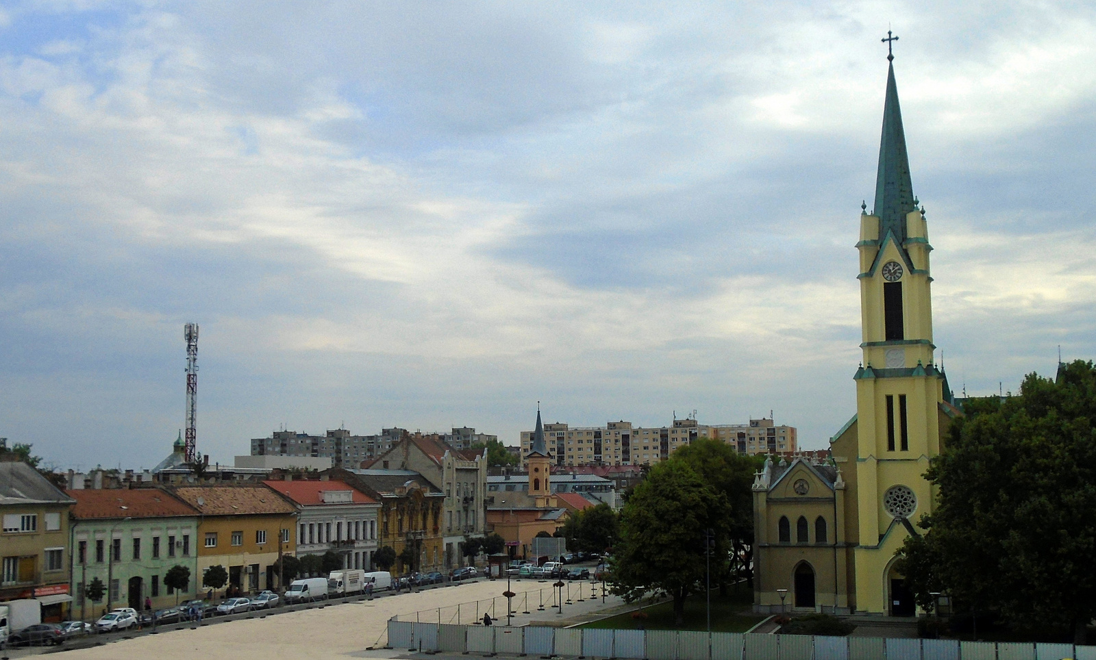 Újpest, Szent István tér