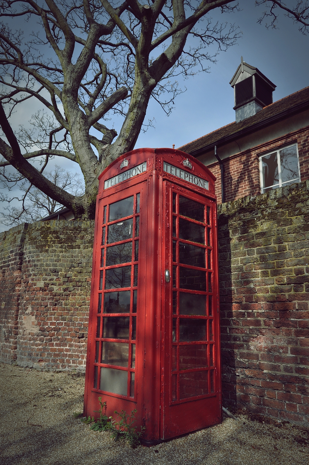 Phone booth