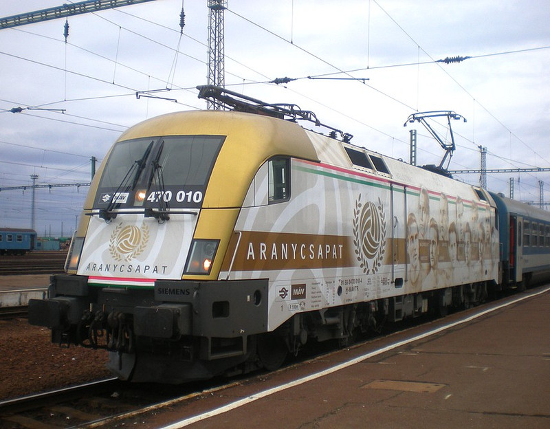 470 010