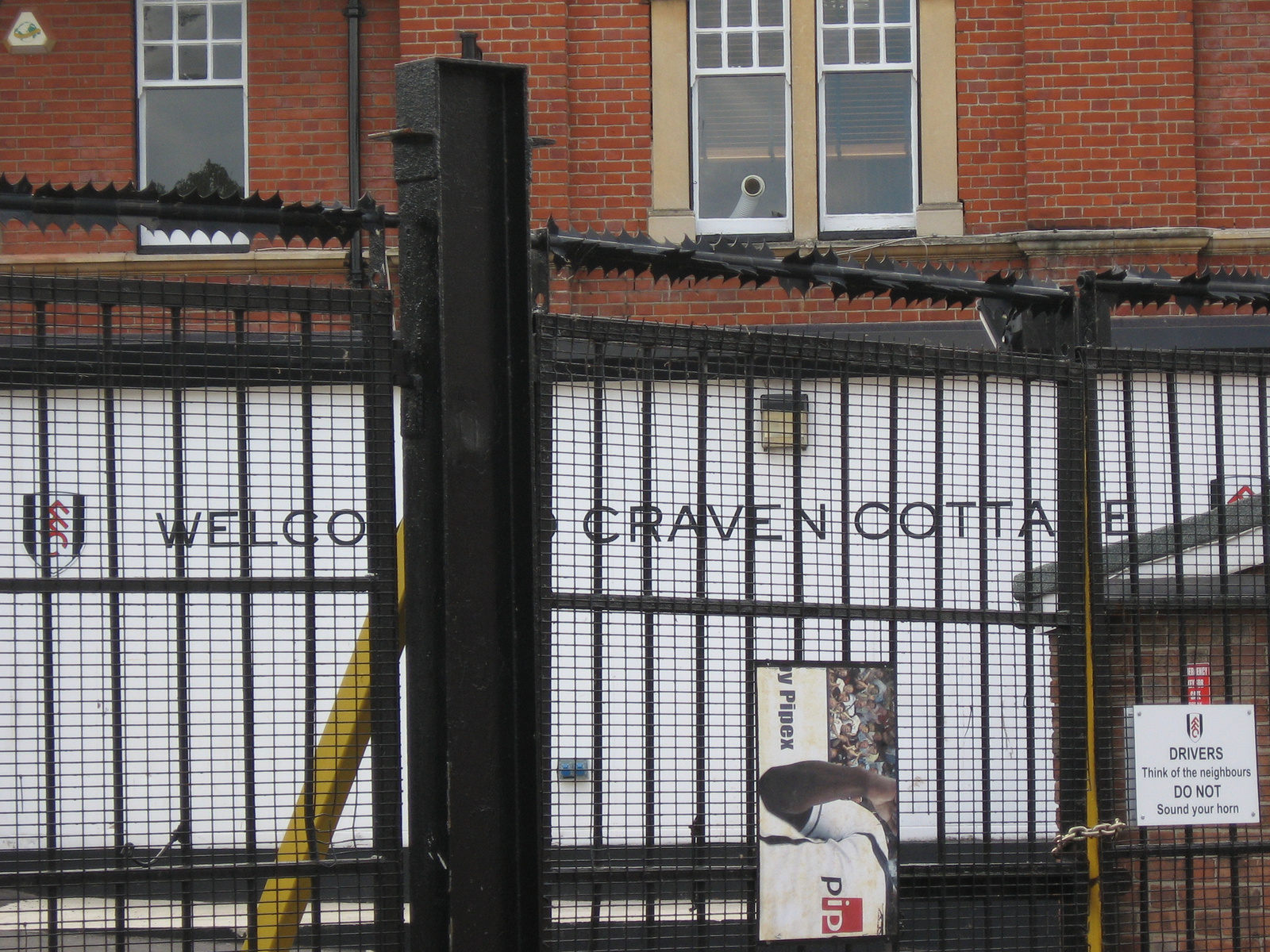 Fulham F. C. (Craven Cottage)