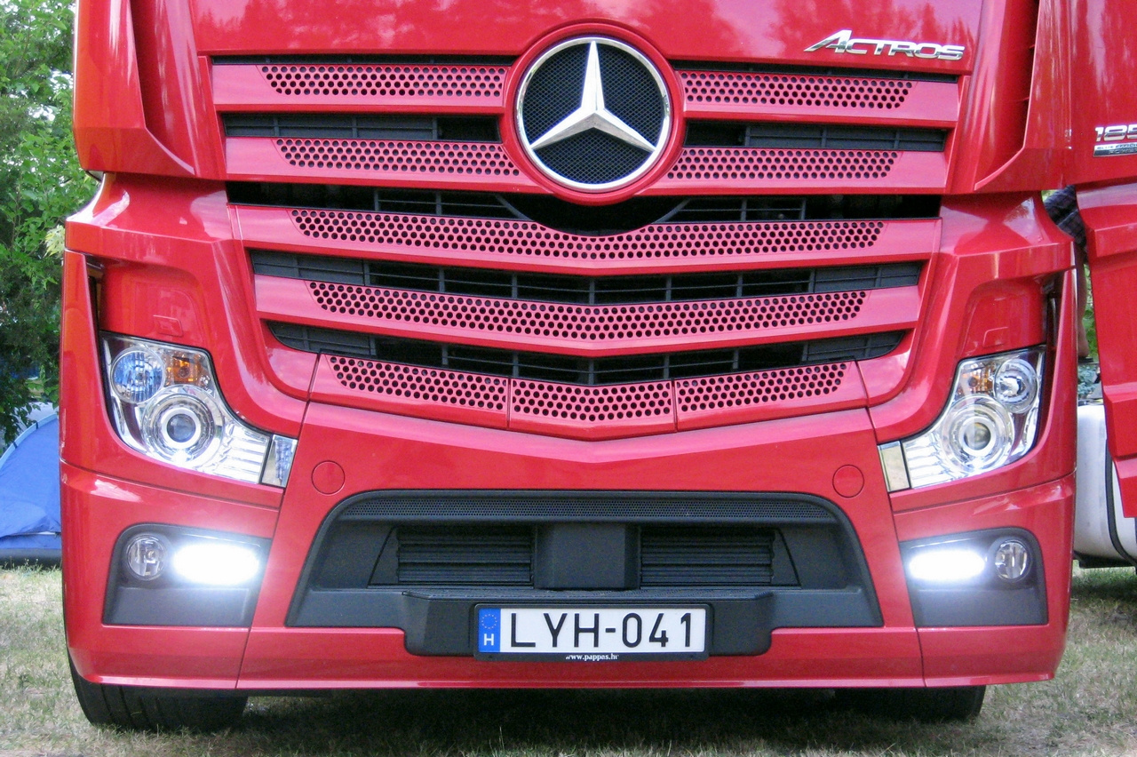 Mercedes-Benz Actros MP4